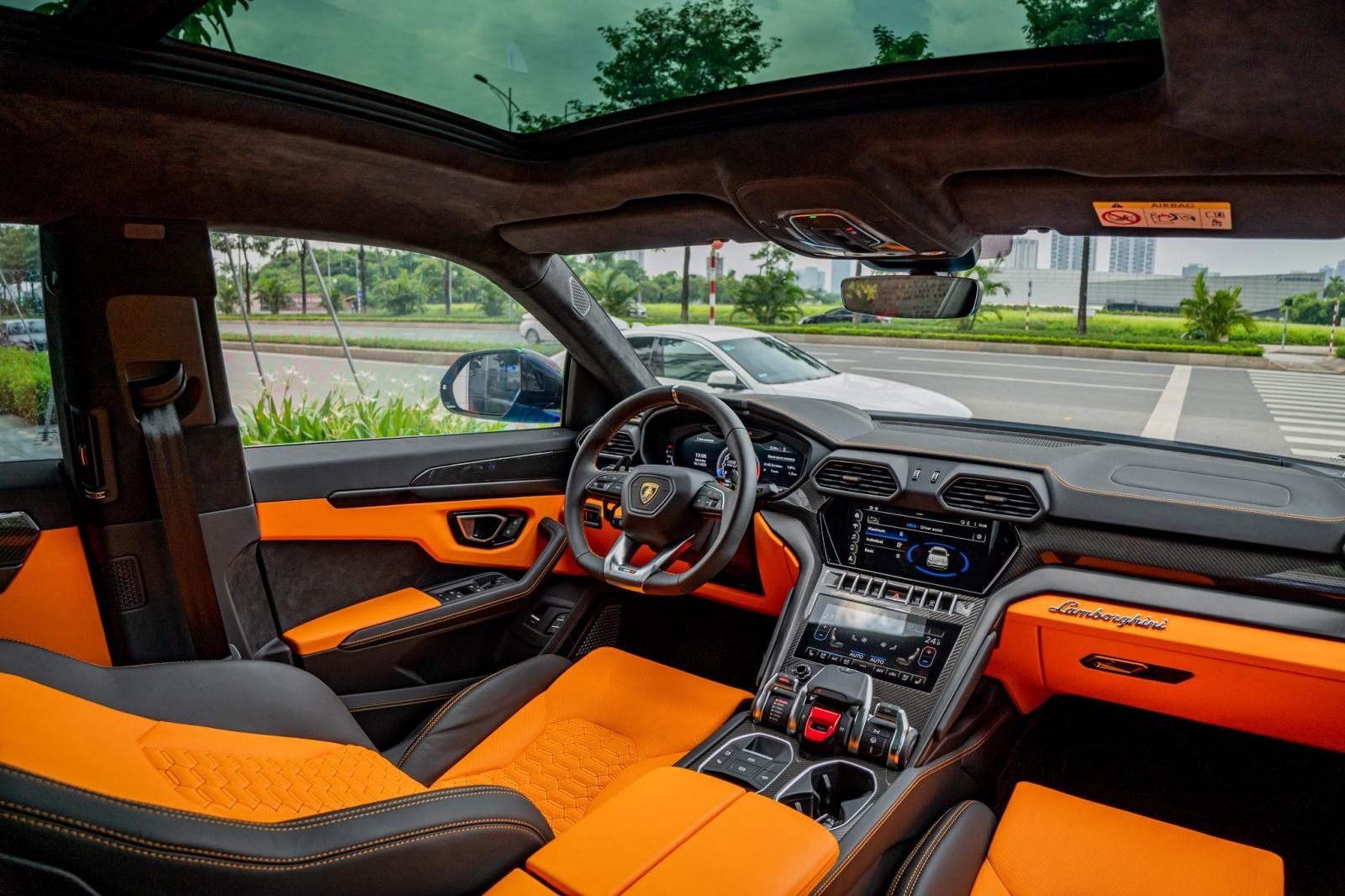 Lamborghini Urus 2021 - Đã ra biển số, odo 200km chưa đi ít nào như xe mới đập hộp - Tiết kiệm hơn 3 tỷ