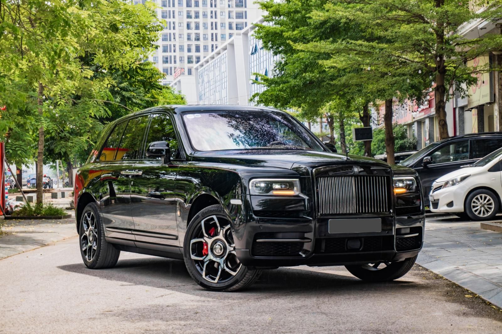 Rolls-Royce Cullinan 2021 - Odo 6000 km