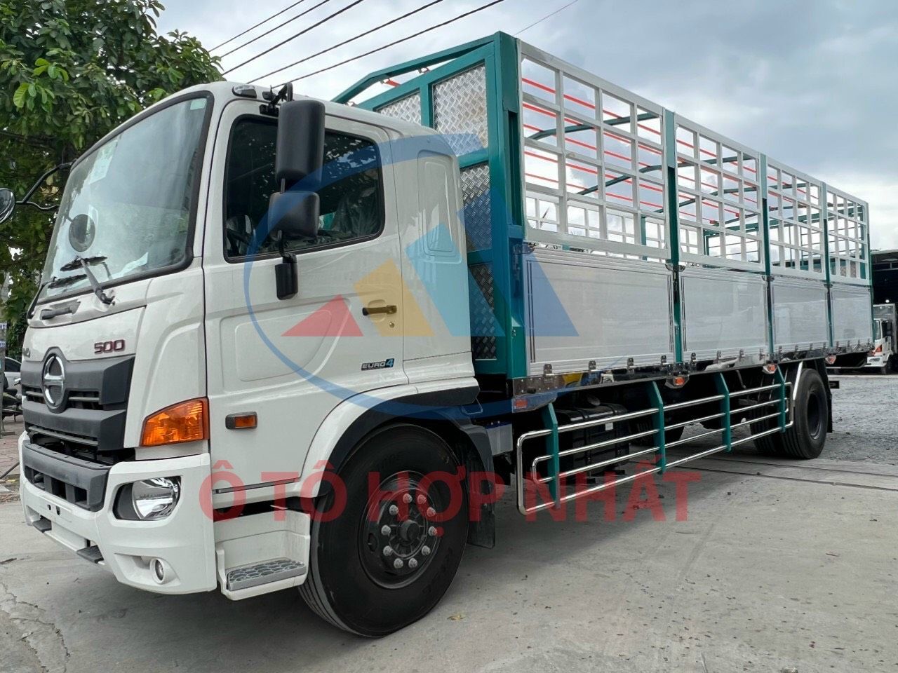 Hino FG 2022 - Tải chở 8200kg - Thùng dài 8,6m - KM bảo hiểm 2 chiều