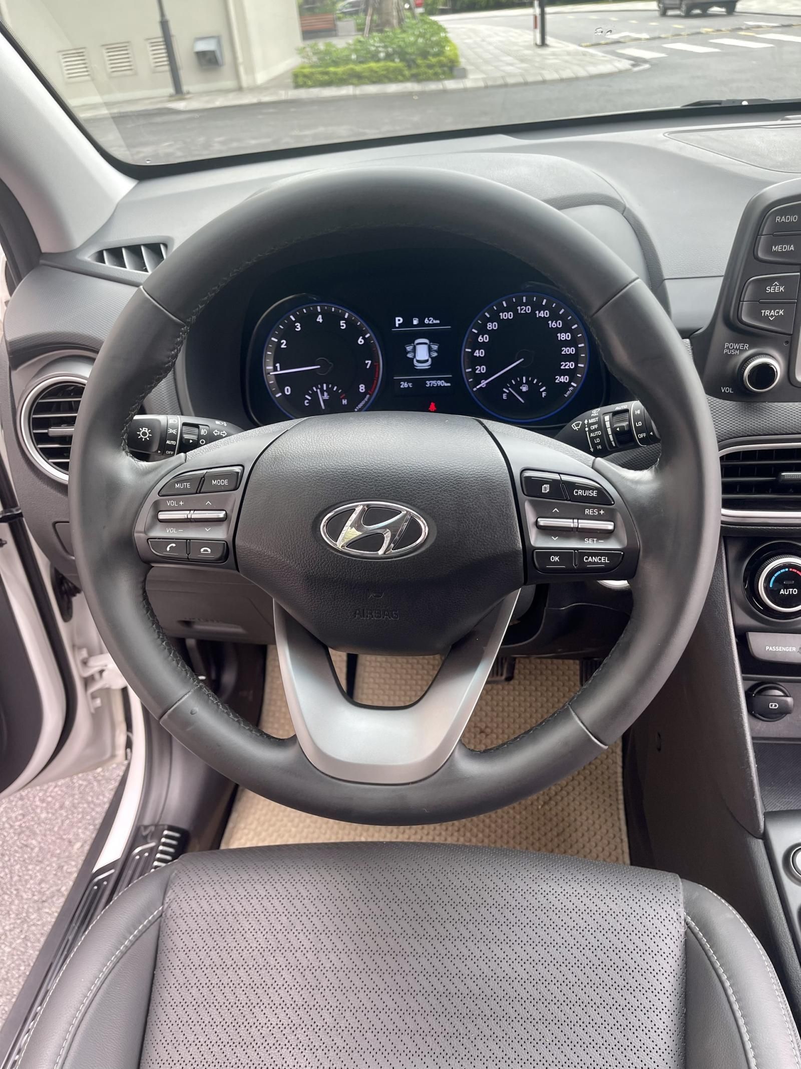Hyundai Kona 2018 - Tặng gói bảo dưỡng xe 1 năm