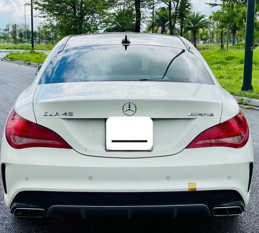 Mercedes-Benz CLA 45 AMG 2014 - Màu trắng, nội thất đen