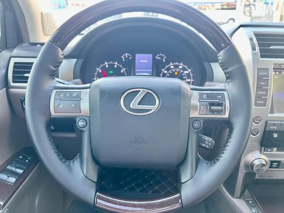 Lexus GX 460 2013 - Xe màu đen