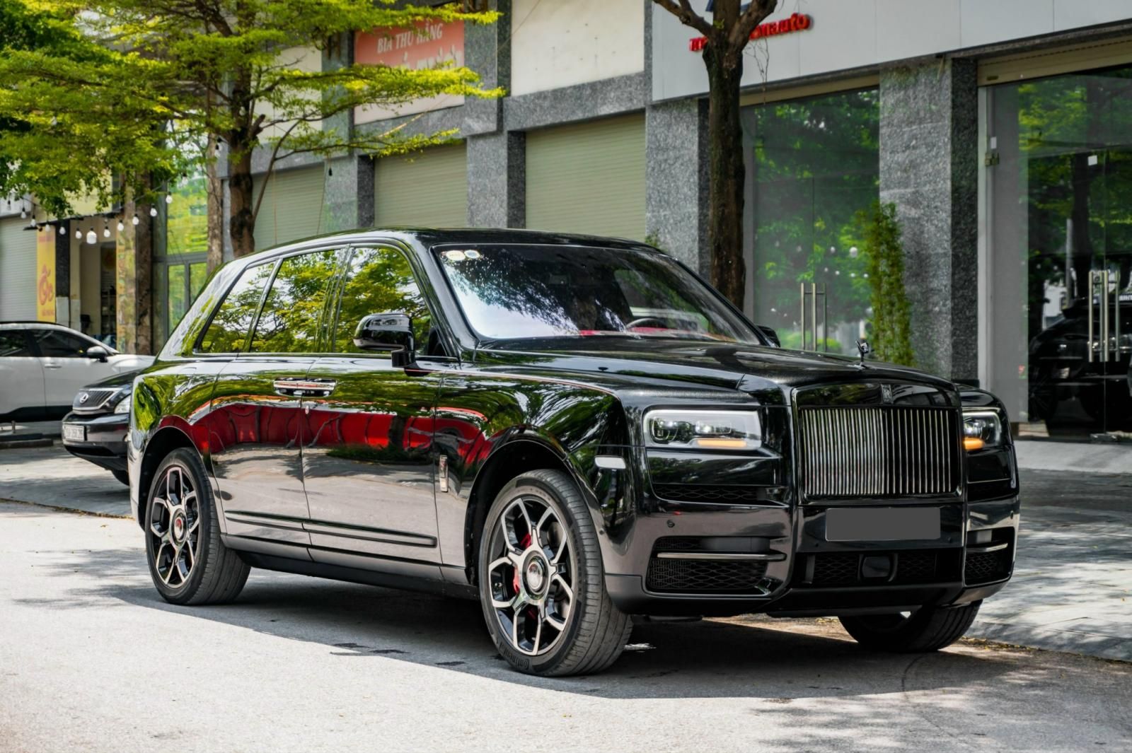 Rolls-Royce Cullinan 2021 - Odo 6000 km