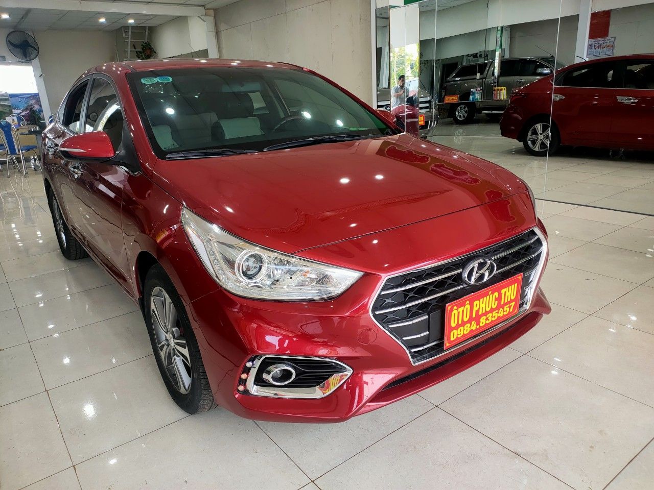 Hyundai Accent 2018 - Màu đỏ