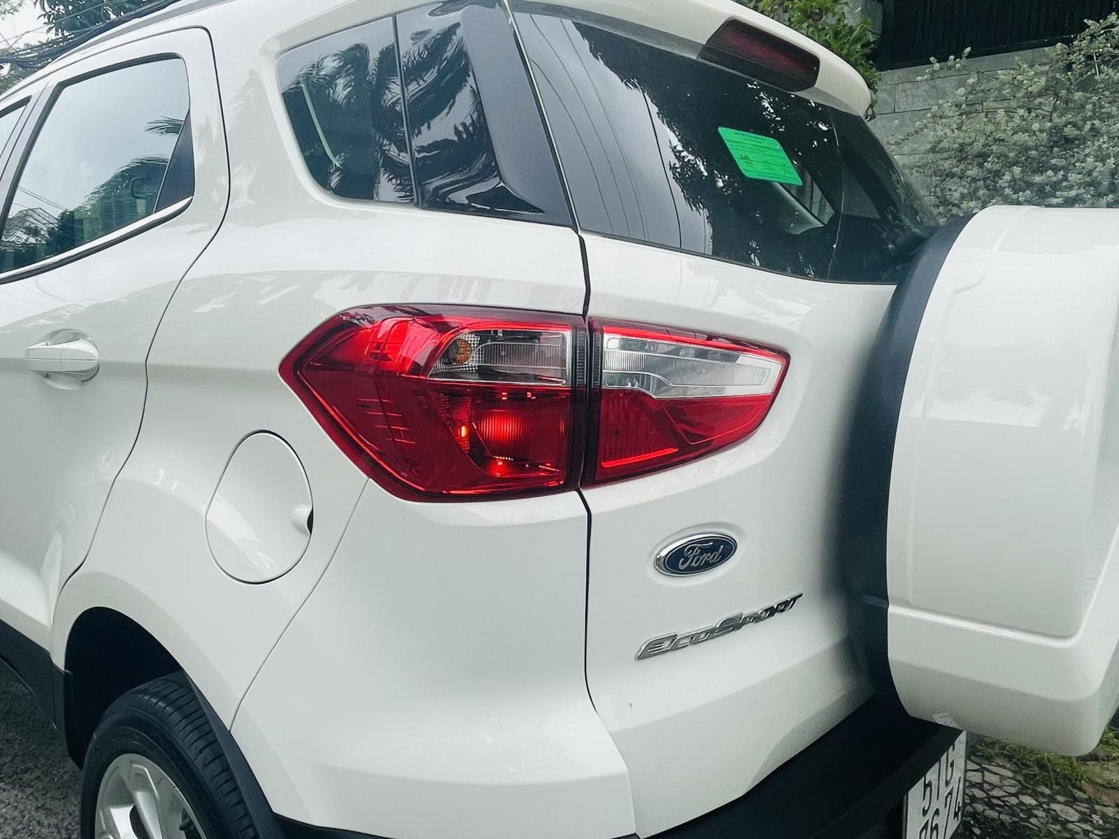 Ford EcoSport 2018 - Lướt 7.700km bstp còn mới cứng