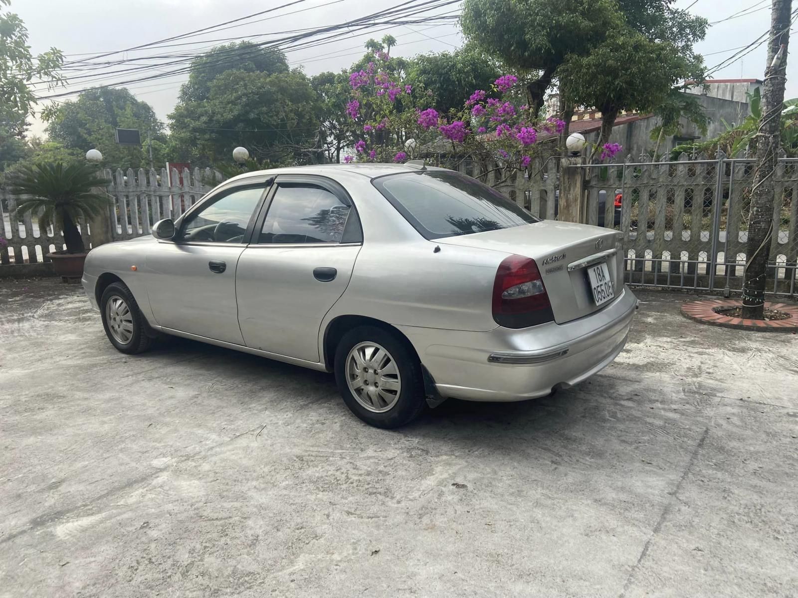 Daewoo Nubira 2004 - Màu bạc