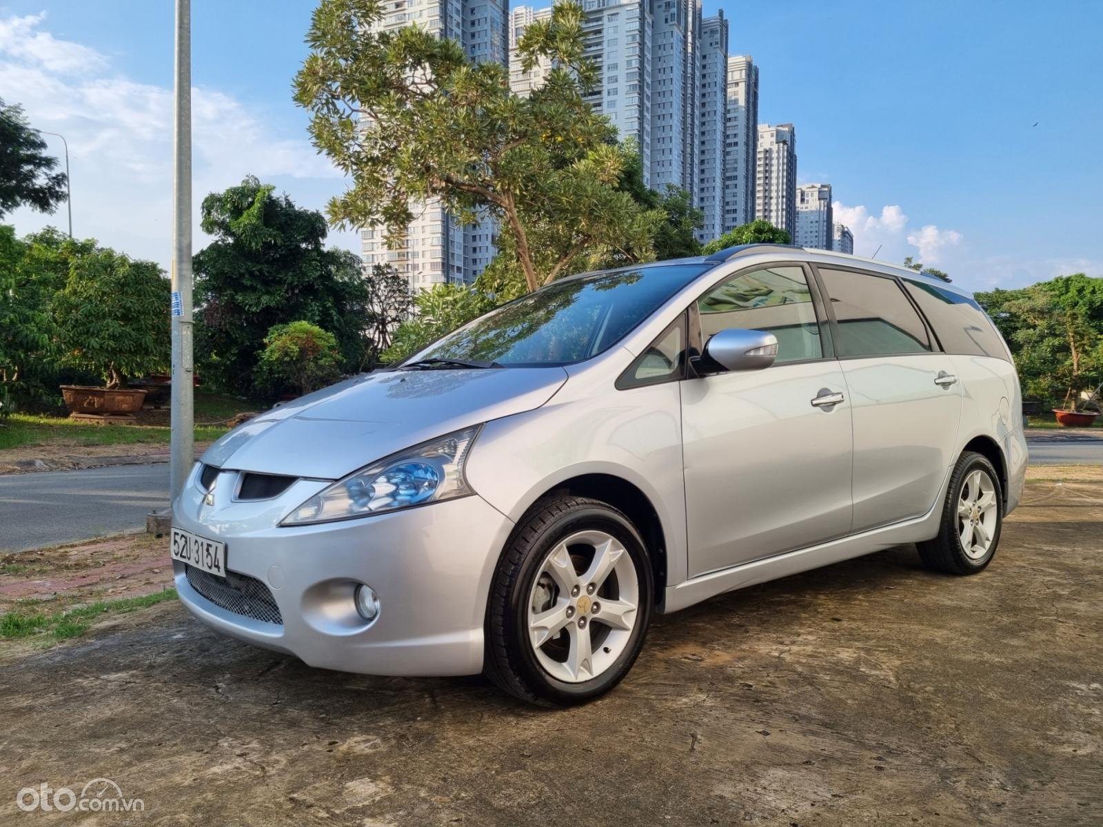 Mitsubishi Grandis 2008 - Xe ít sử dụng giá 322tr