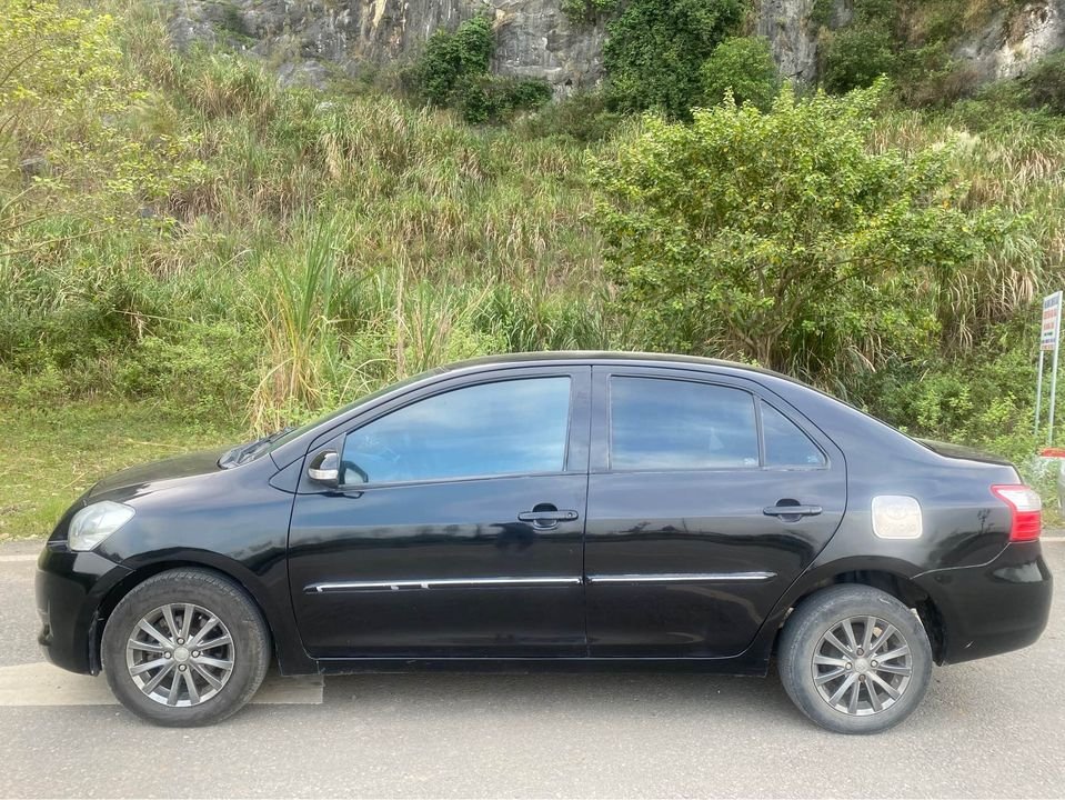 Toyota Vios 2011 - Màu đen giá ưu đãi