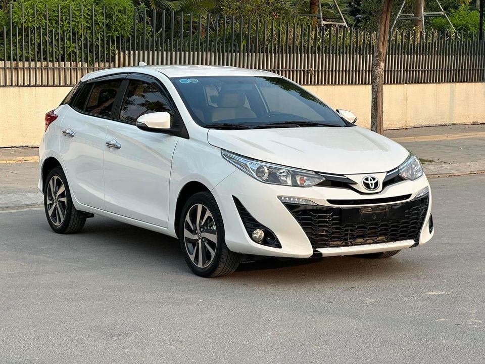 Toyota Yaris 2019 - Màu trắng, nhập khẩu, giá cực tốt