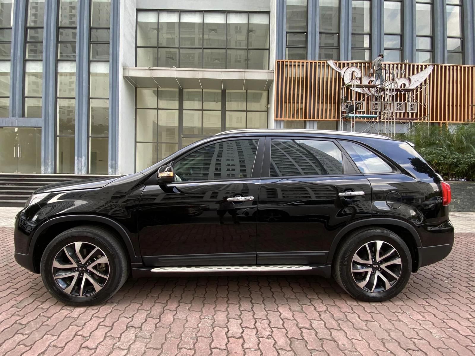 Kia Sorento 2019 - Màu đen