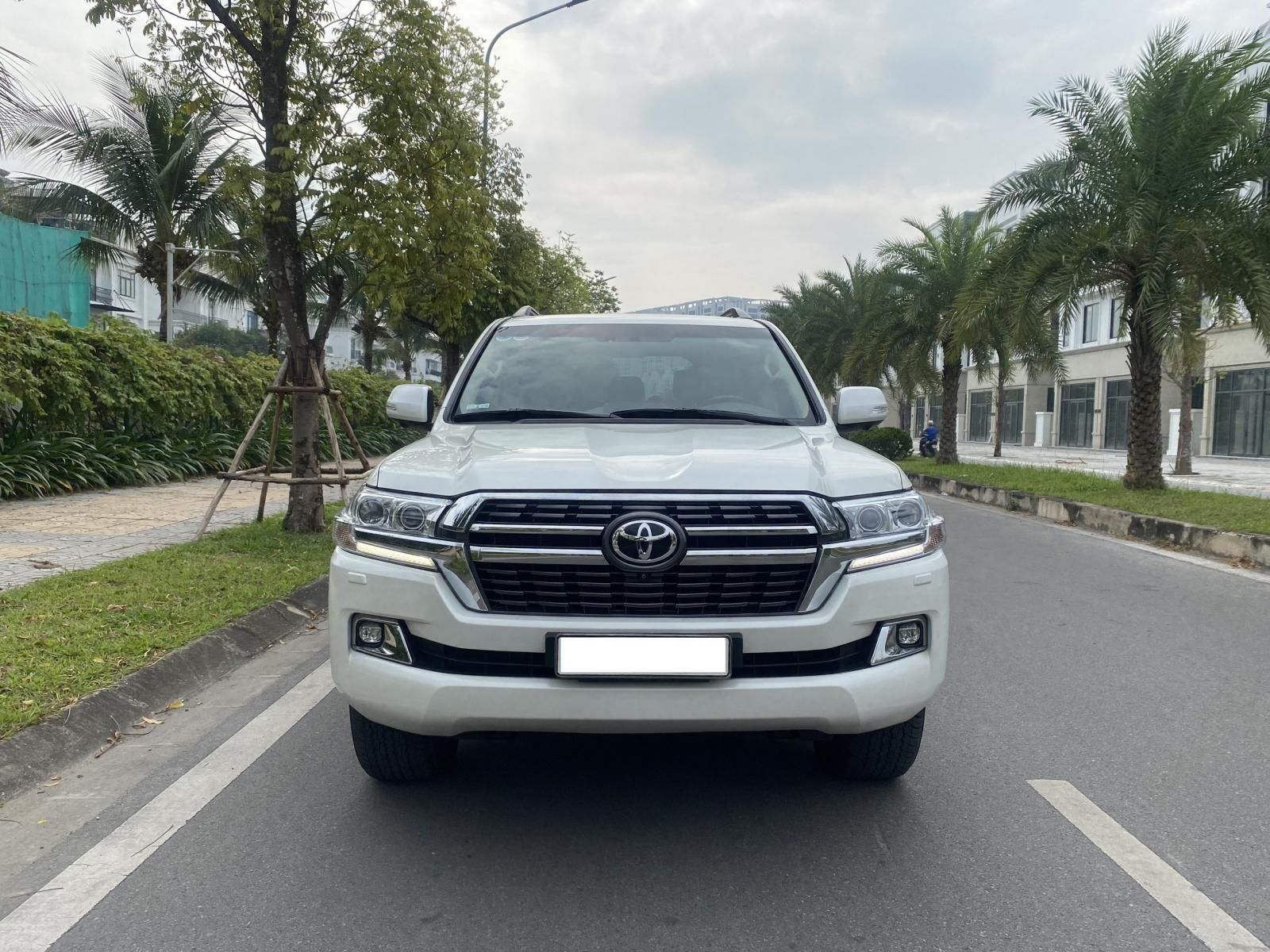 Toyota Land Cruiser 2016 - Hỗ trợ ngân hàng 70%