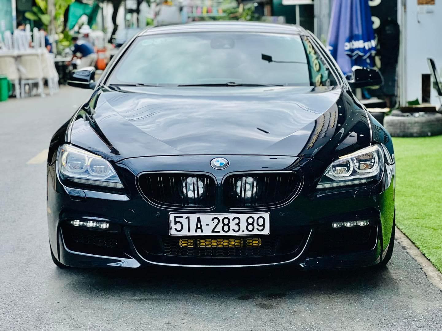 BMW 650i 2011 - Màu xanh nội thất trắng