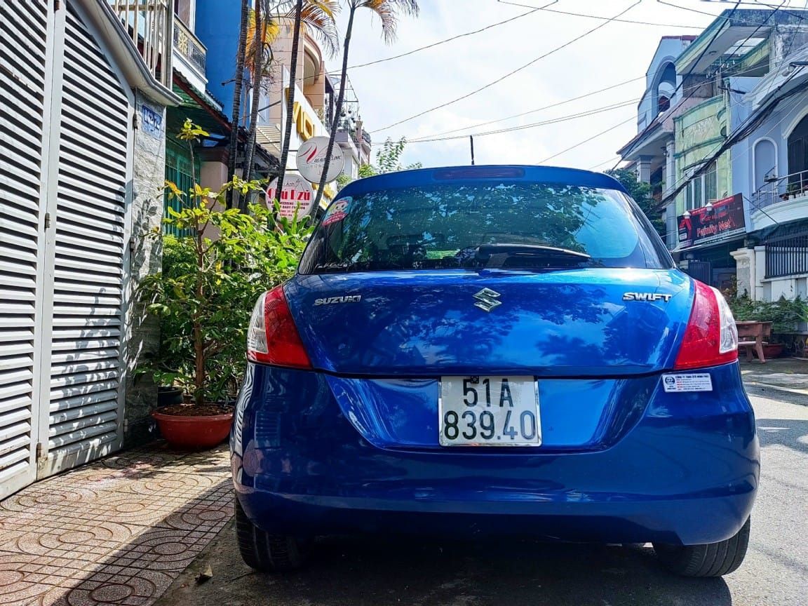 Suzuki Swift 2014 - Màu xanh lam, nhập khẩu nguyên chiếc