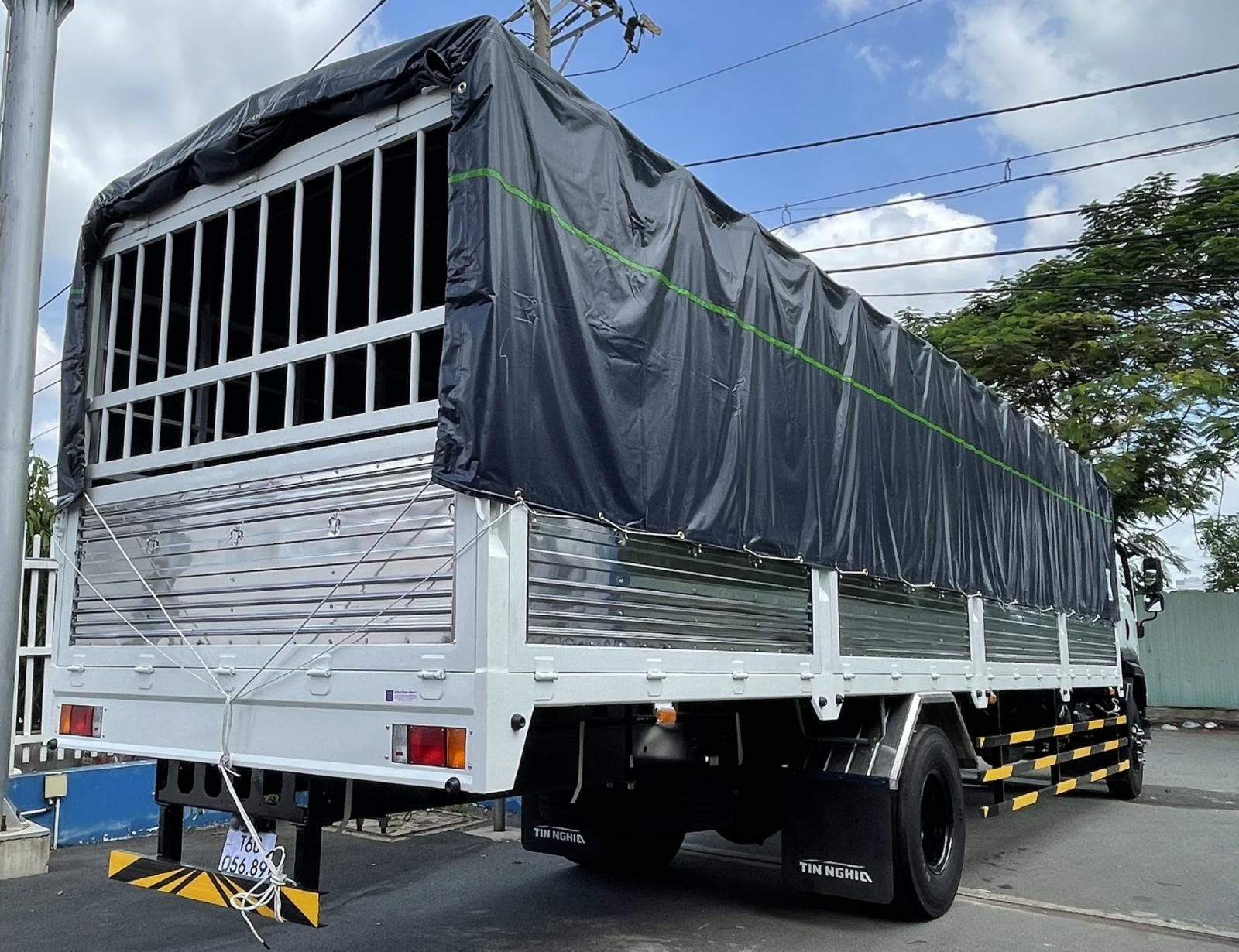 Isuzu FVR900 2022 - Xe Isuzu 8 tấn thùng dài 9.6 mét - Ngân hàng hỗ trợ nhanh