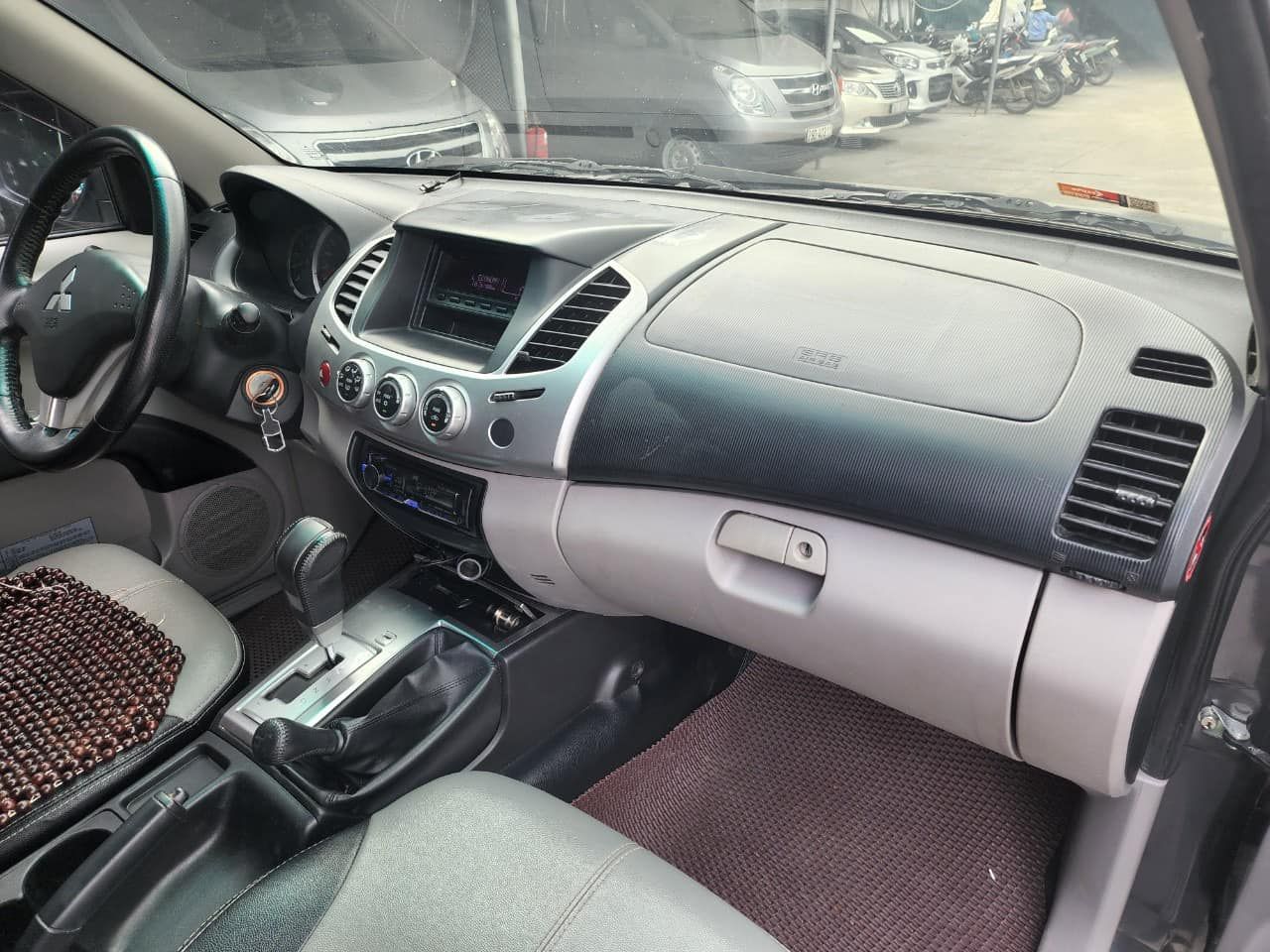 Mitsubishi Triton 2015 - Mitsubishi Triton 2015 số tự động