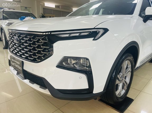 Ford Territory 2022 - Xe màu trắng