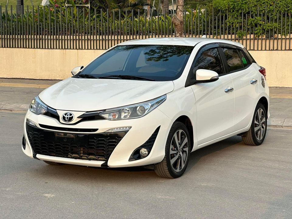 Toyota Yaris 2019 - Màu trắng, nhập khẩu, giá cực tốt