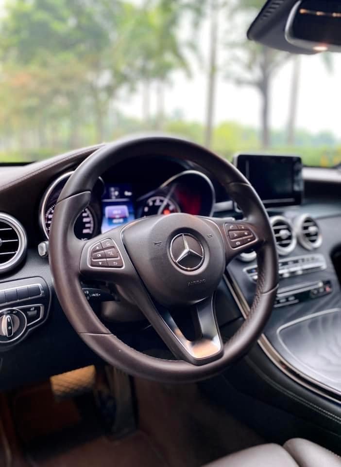 Mercedes-Benz GLC 300 2018 - Mercedes-Benz GLC 300 2018