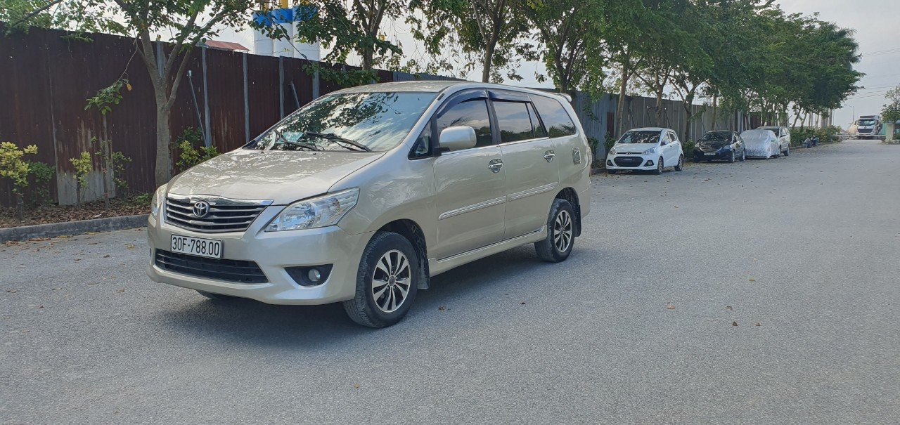 Toyota Innova 2012 - Tư nhân chính chủ, xe bao zin đẹp