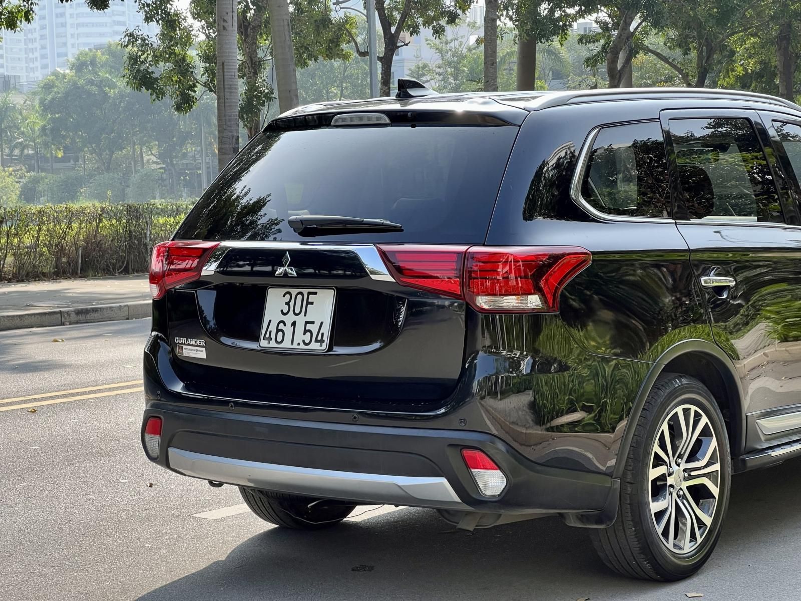 Mitsubishi Outlander 2018 - Bán xe 740tr