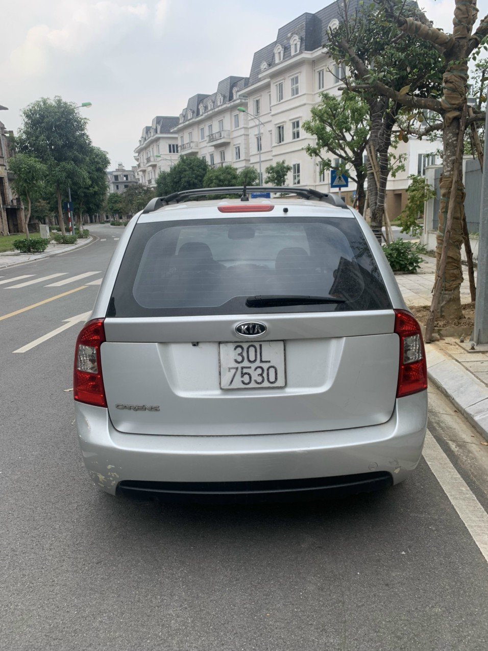 Kia Carens 2008 - Cần bán xe giá 240tr