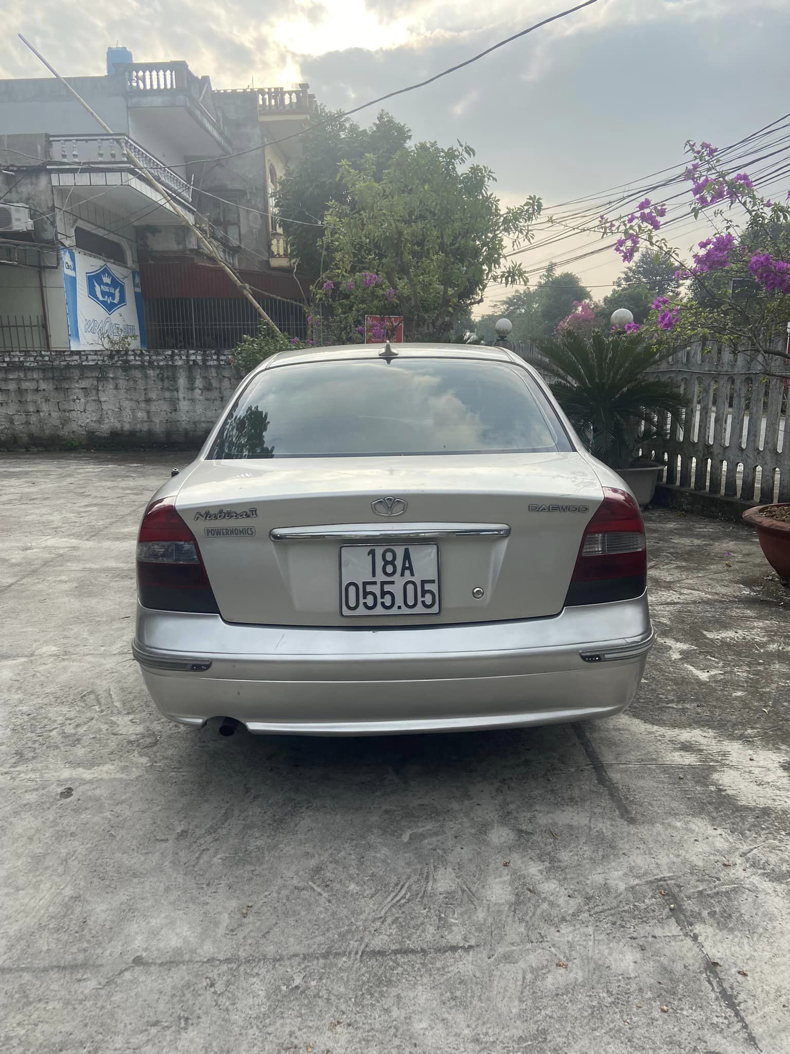 Daewoo Nubira 2004 - Màu bạc