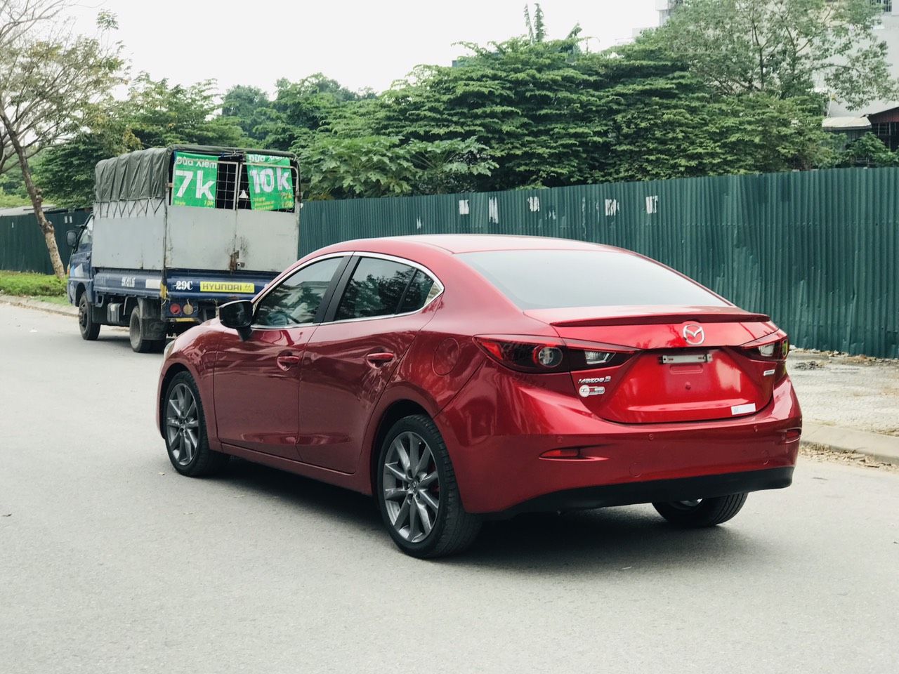 Mazda 3 2018 - Màu đỏ, giá cạnh tranh