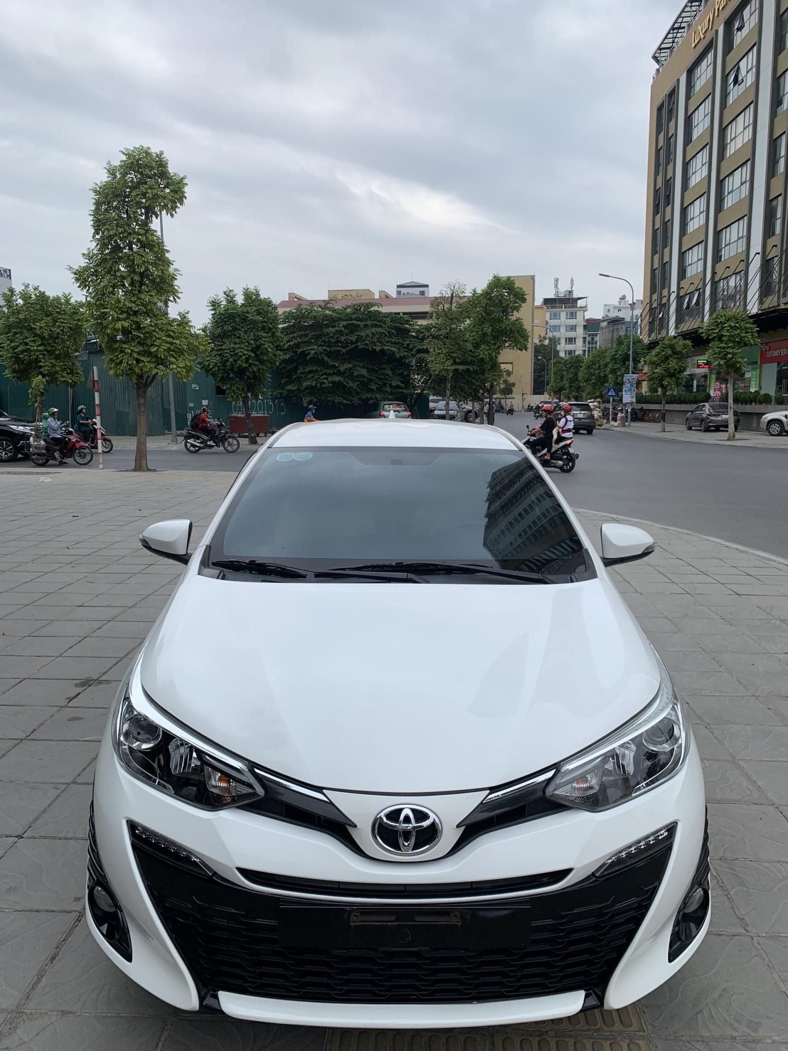 Toyota Yaris 2019 - Màu trắng, 592 triệu