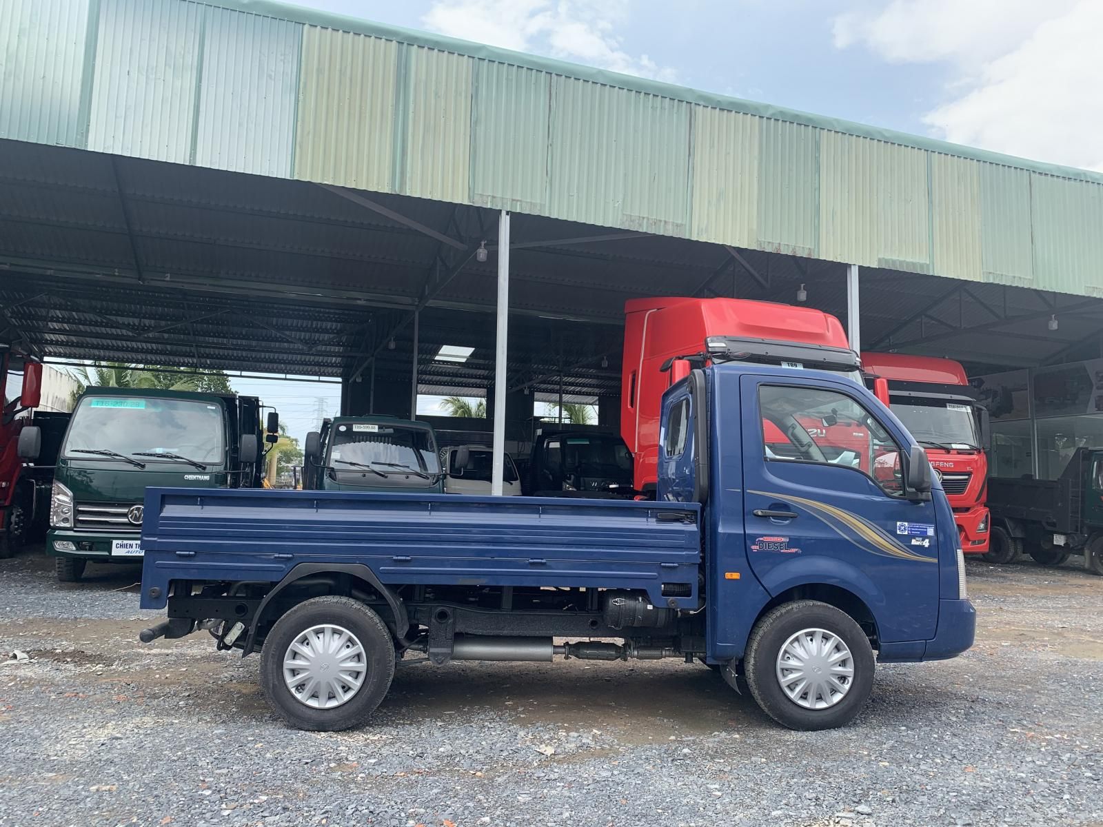 Tata Super ACE 2022 - Động cơ diesel - Tải trọng 990kg - Khuyến mãi 37 triệu đồng