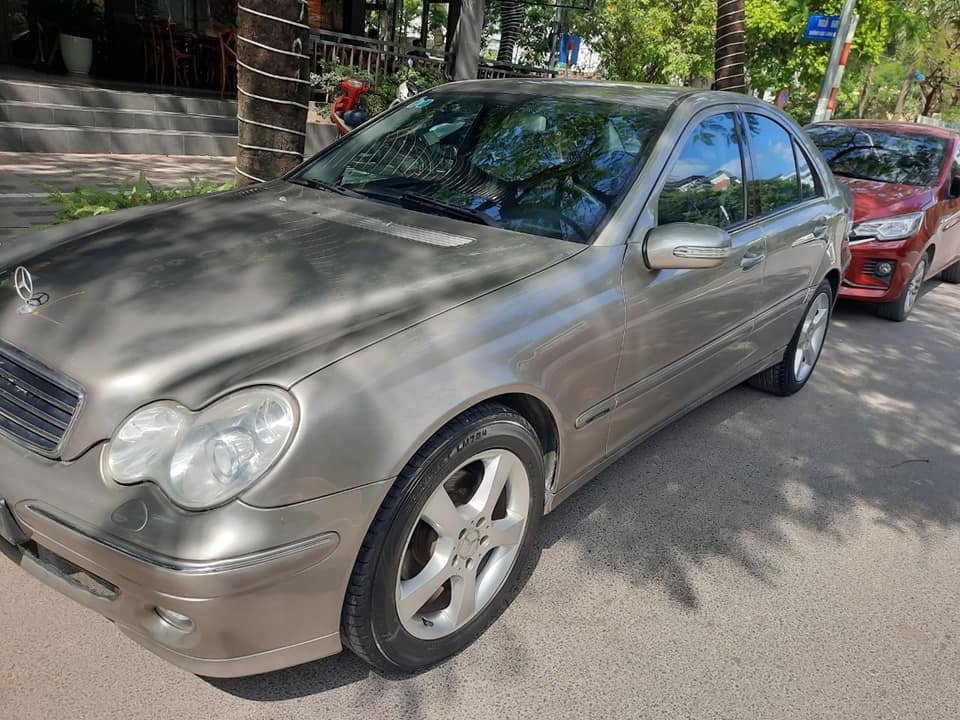 Mercedes-Benz C 240 2004 - Màu xám, nhập khẩu chính chủ