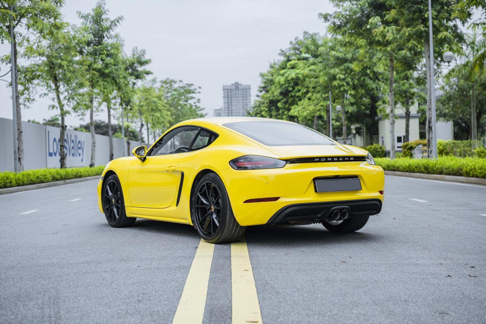 Porsche 718 2020 - Bán xe màu vàng