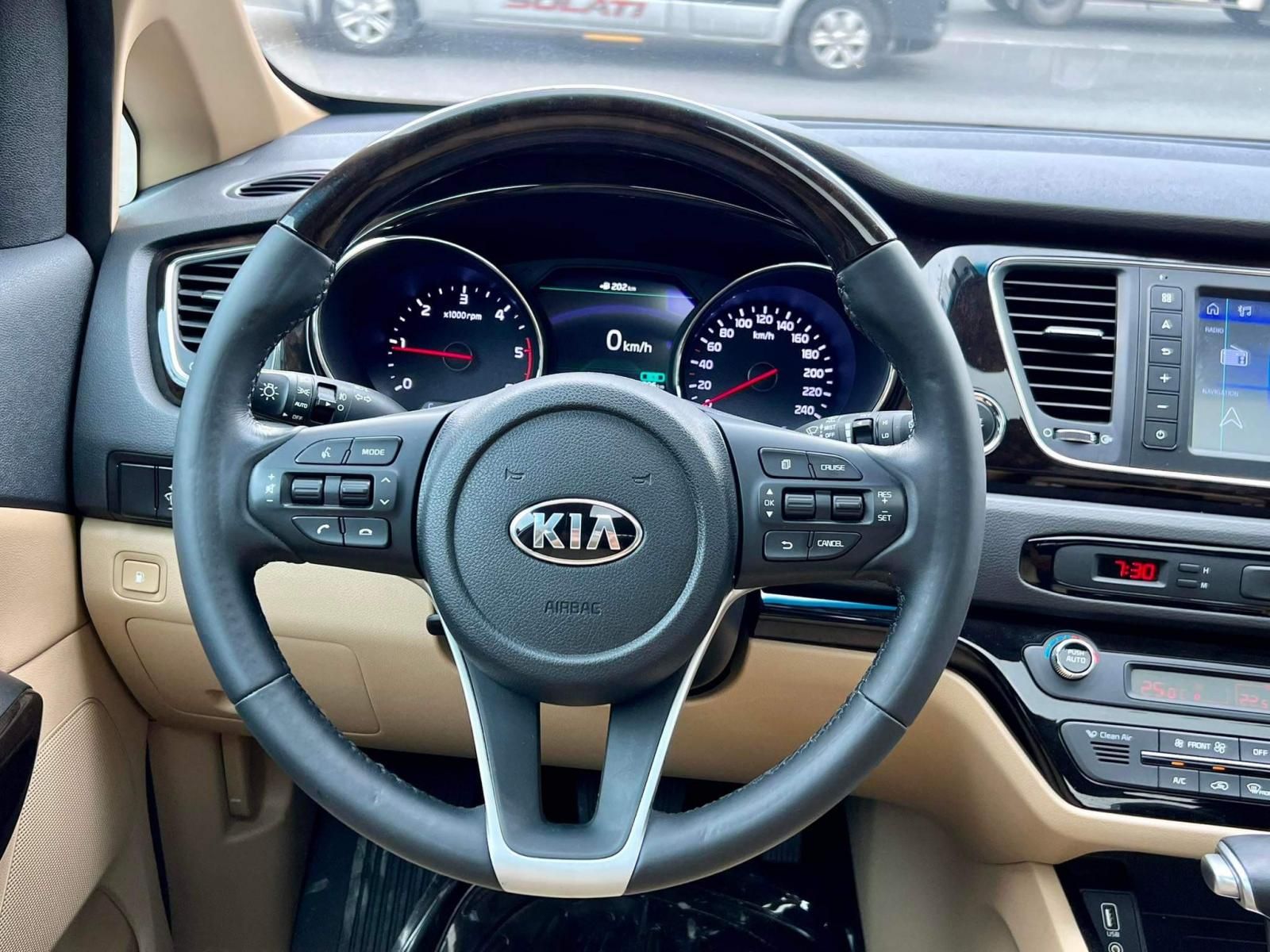 Kia Sedona 2019 - Bản full dầu, biển SG, odo 23k km