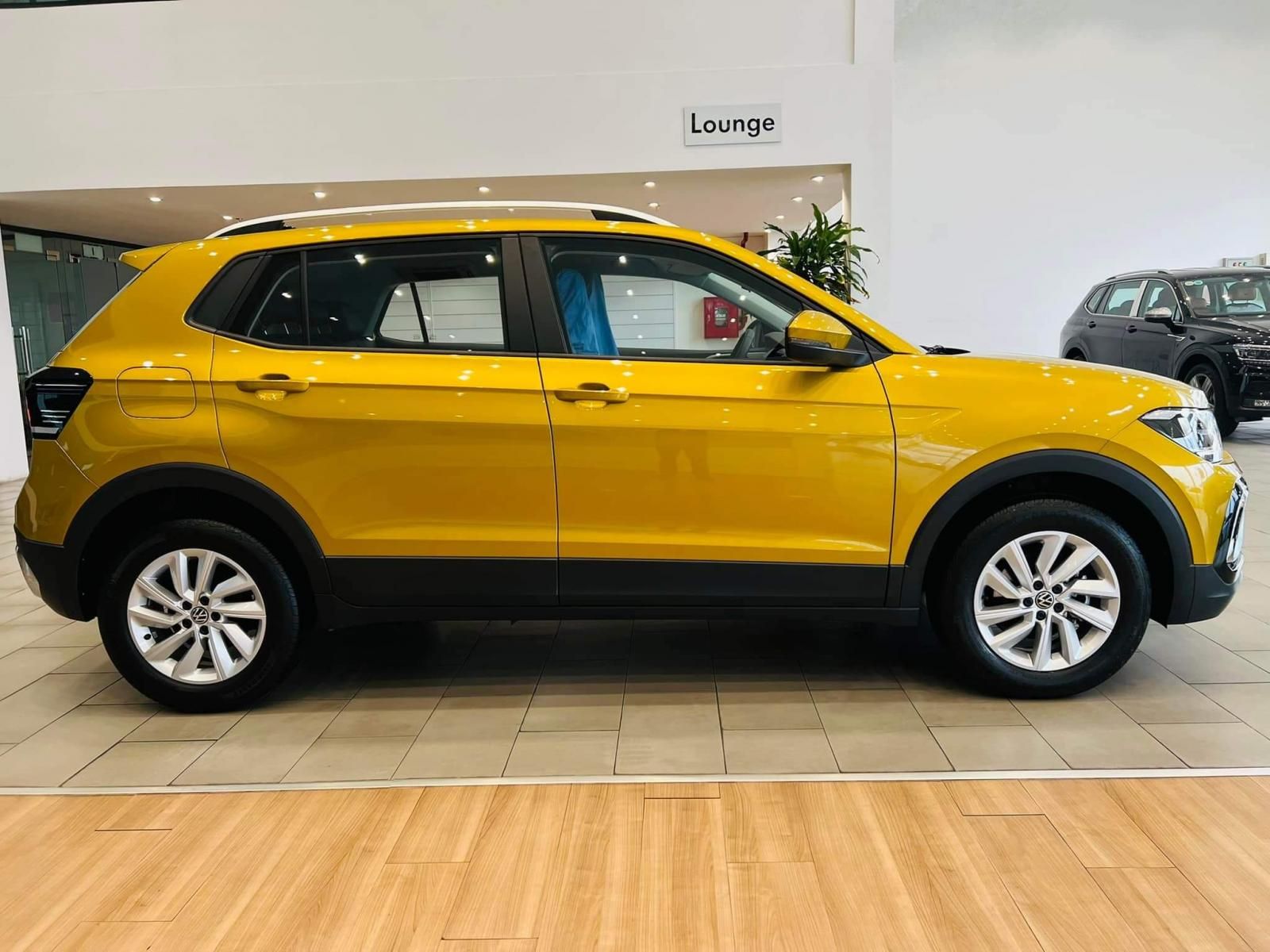 Volkswagen T-Cross 2022 - Ưu đãi 100% trước bạ + phụ kiện chính hãng