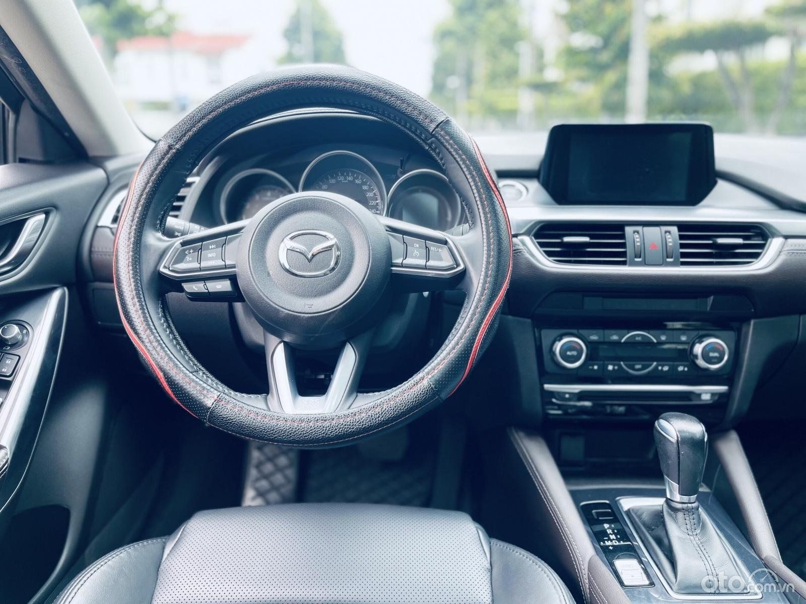 Mazda 6 2019 - Tặng ngay 1 miếng vàng thần tài - Miễn phí 100% thuế trước bạ khi mua xe trong tháng