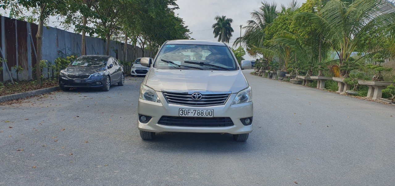 Toyota Innova 2012 - Tư nhân chính chủ, xe bao zin đẹp