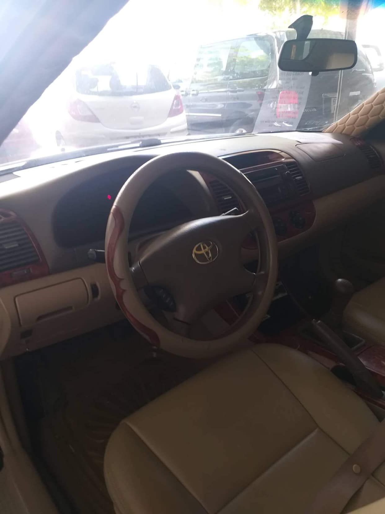 Toyota Camry 2003 - Màu đen số sàn