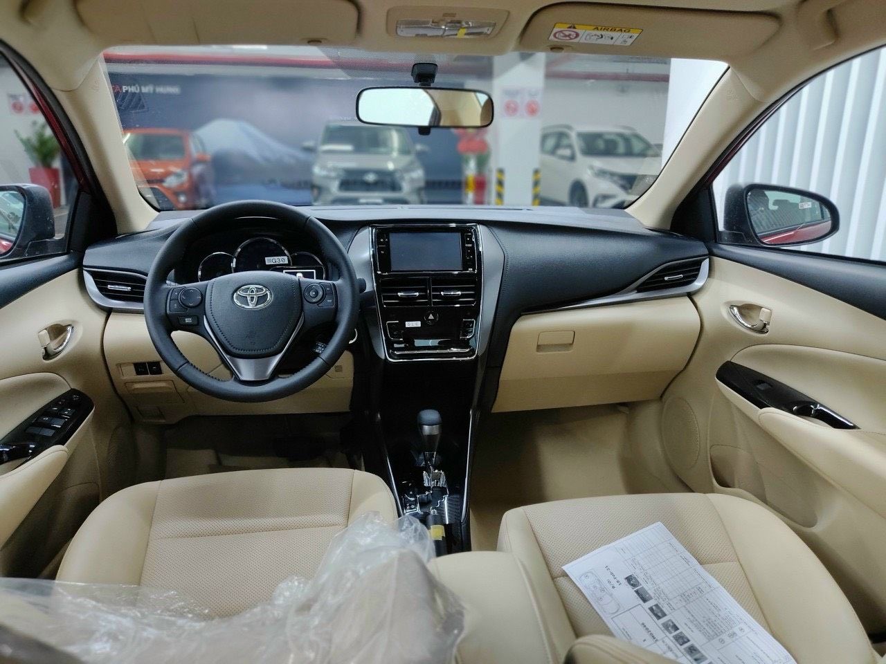 Toyota Vios 2022 - Chỉ 100tr nhận xe, tặng tiền mặt lớn, tặng phụ kiện, BHTV, camera hành trình, dán kính, tư vấn phong thủy xe, xử lý nợ xấu