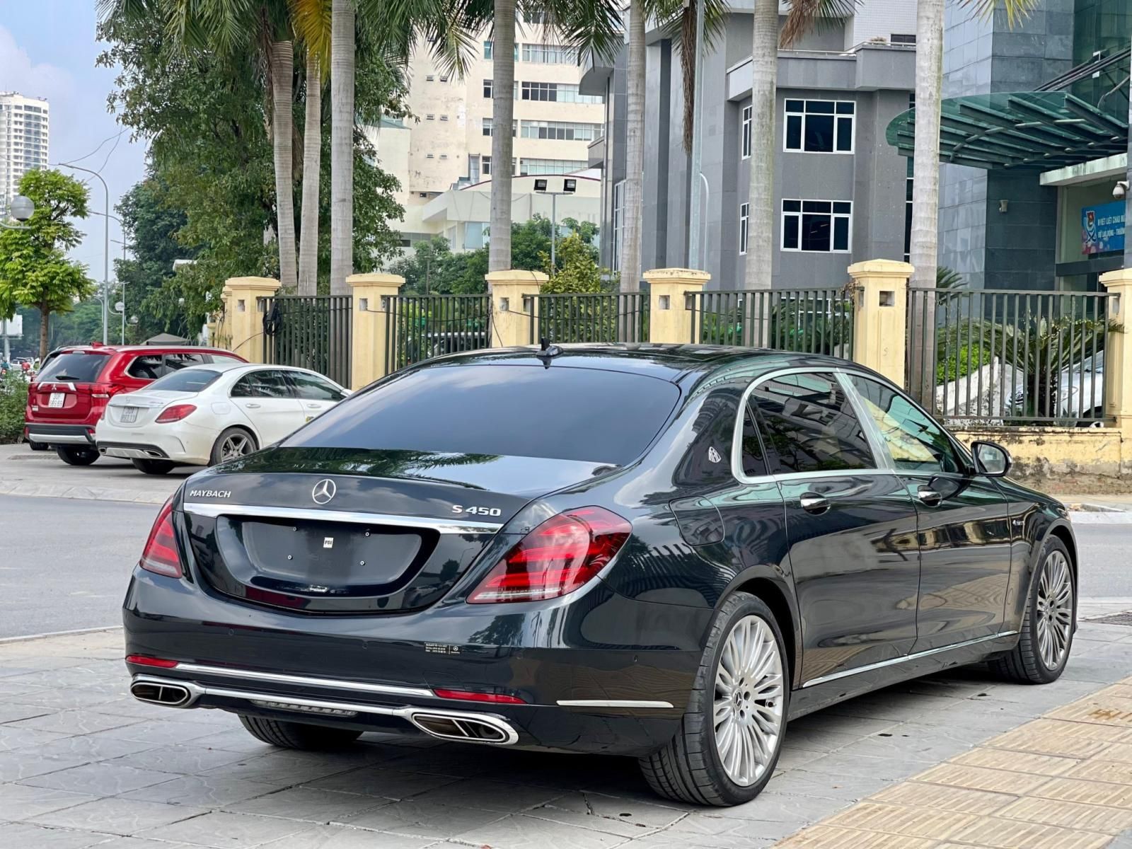 Mercedes-Benz Maybach S450 2017 - Cần bán lại xe odo 5,6v km