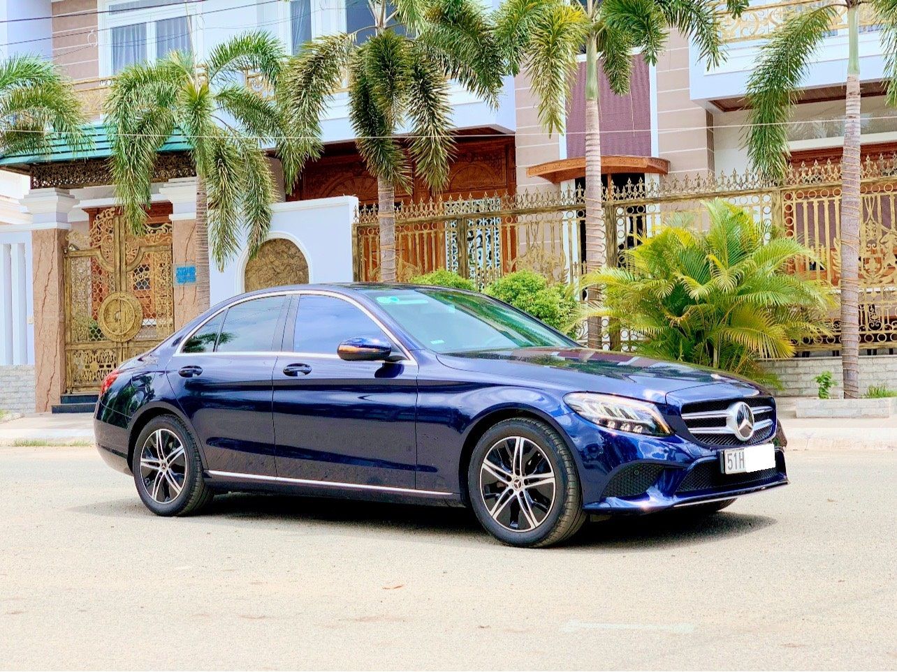 Mercedes-Benz C180 2019 - Cần bán gấp xe odo chưa tới 7 vạn