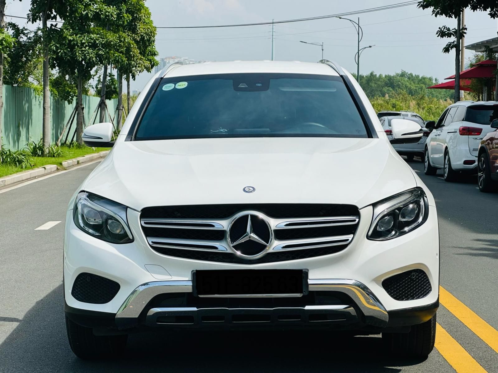 Mercedes-Benz GLC 250 2016 - Chưa bao giờ giá lại hợp ví như bây giờ 