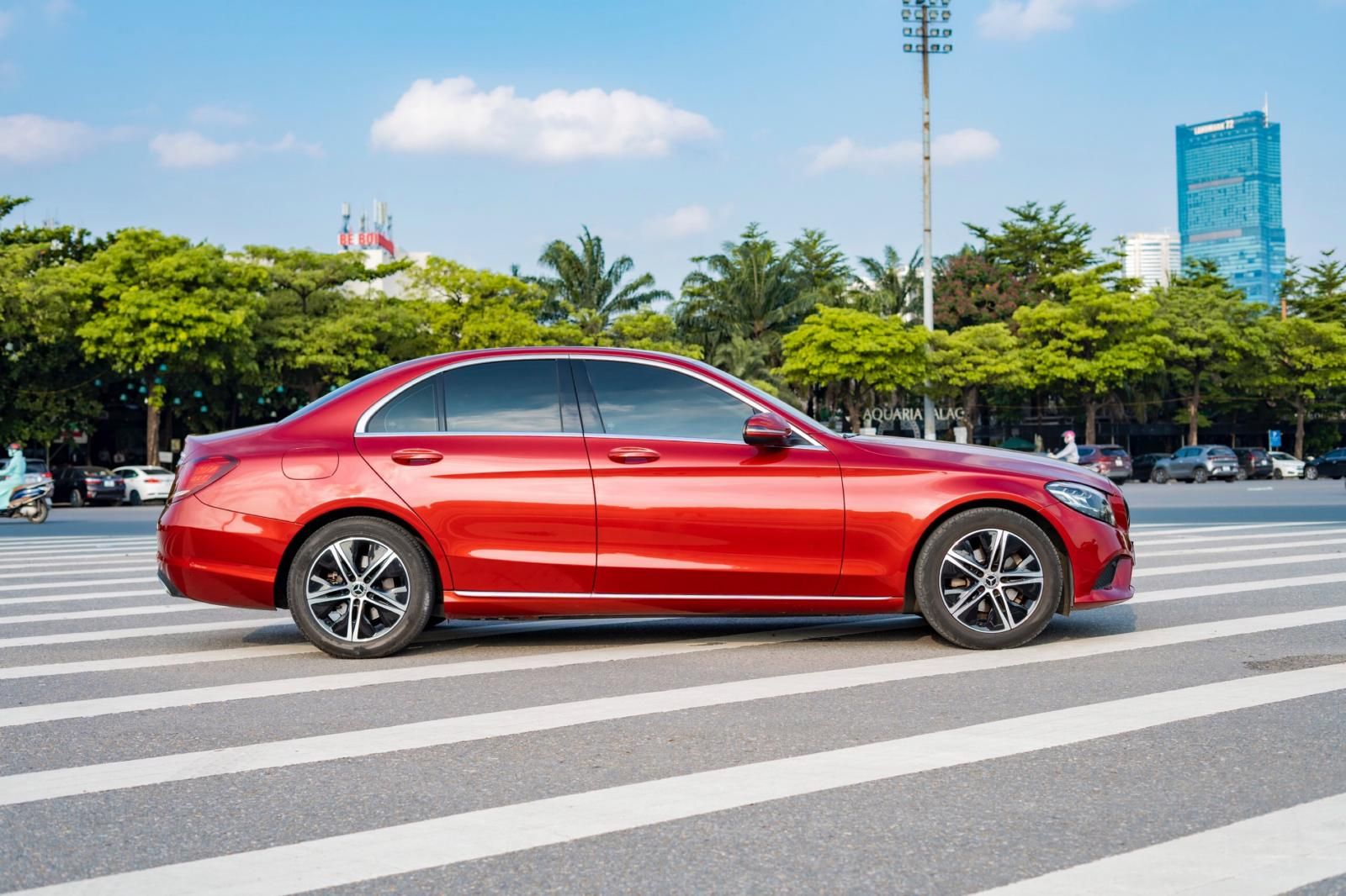 Mercedes-Benz C180 2020 - Chính chủ đi từ đầu giá 1 tỷ 248tr