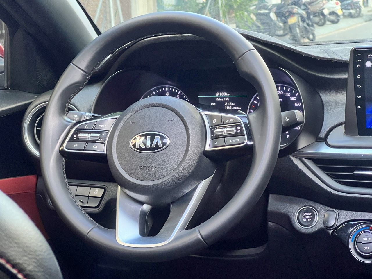 Kia Cerato 2020 - Hỗ trợ trả góp 70%, xe đẹp giá tốt, trang bị full options