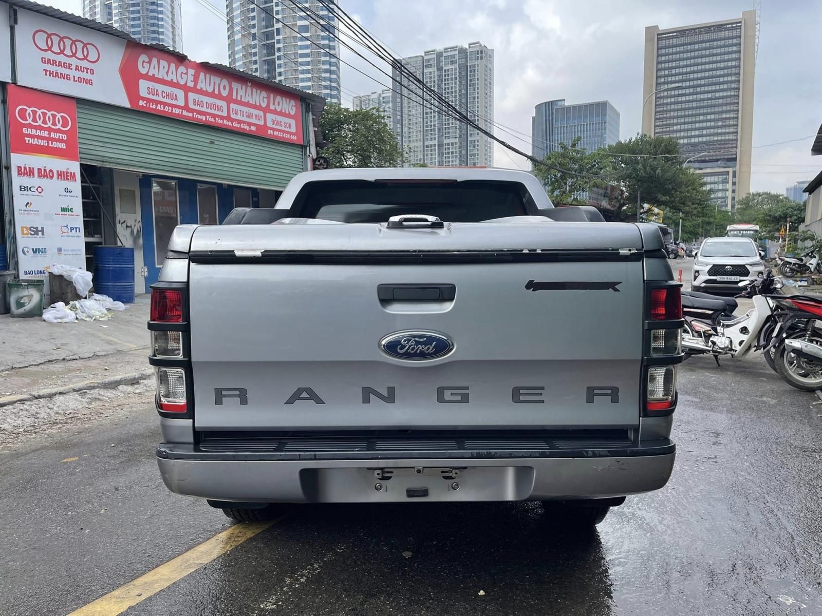 Ford Ranger 2017 - Màu bạc, nhập khẩu, giá cực tốt