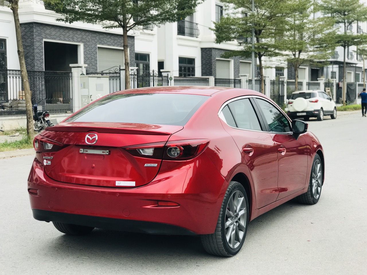 Mazda 3 2018 - Màu đỏ, giá cạnh tranh