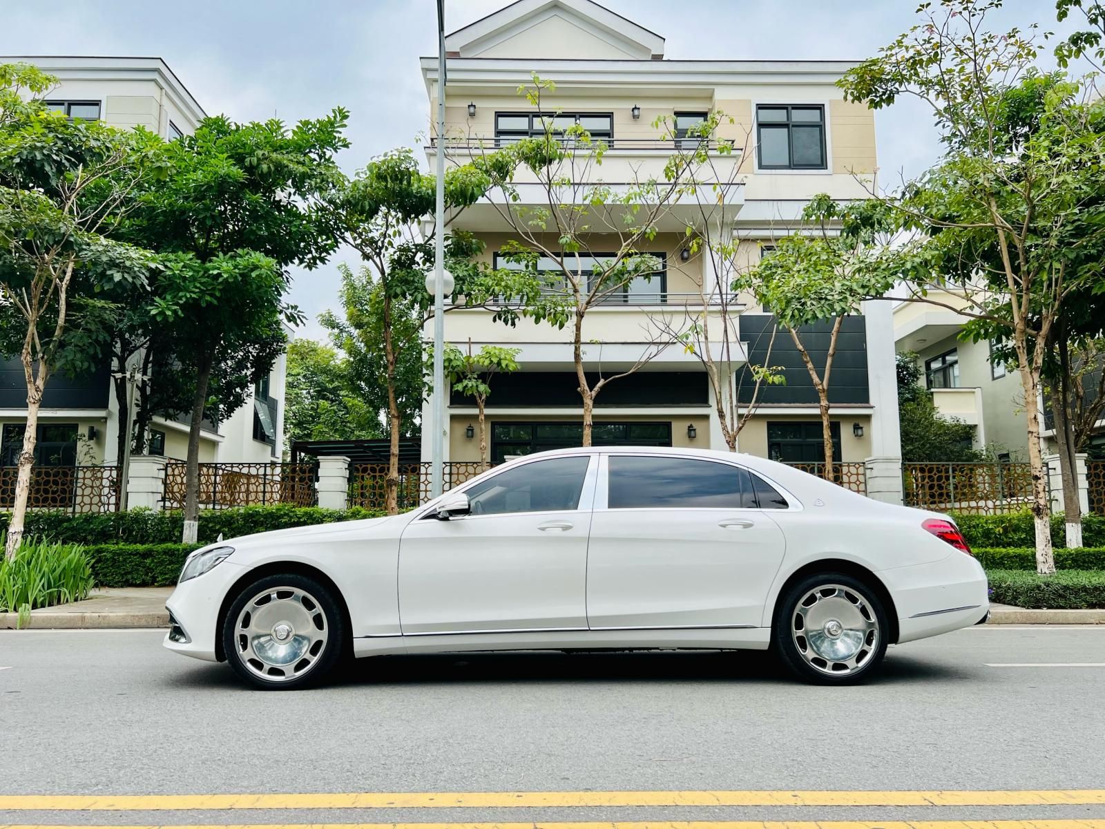 Mercedes-Benz Maybach S450 2017 - Trắng, nội thất kem, chạy 5 vạn siêu đẹp