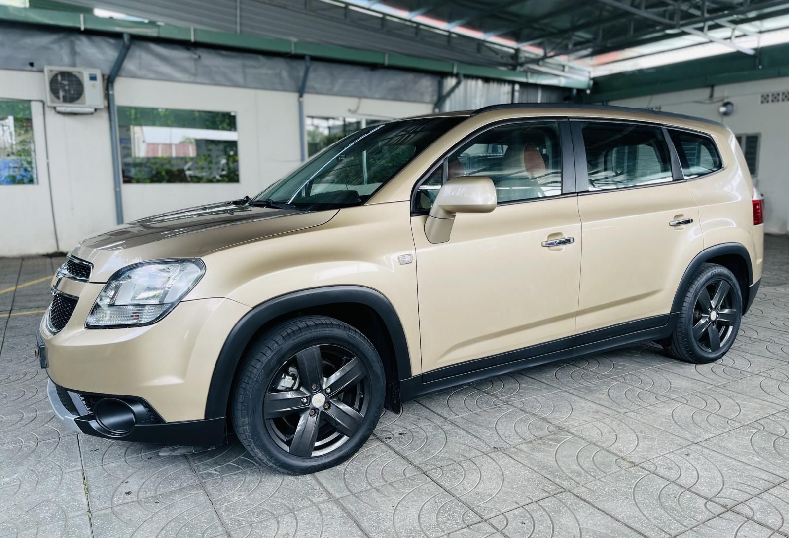 Chevrolet Orlando 2011 - Miễn phí 100% thuế trước bạ - Tặng ngay 1 miếng vàng thần tài khi mua xe trong tháng