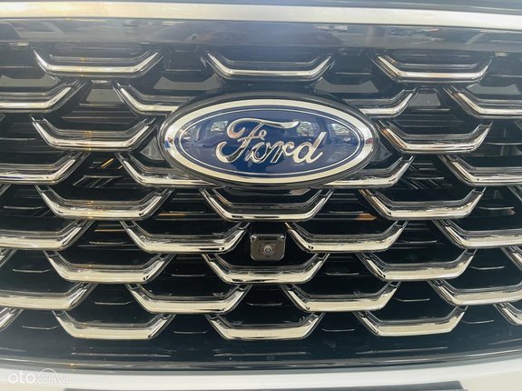 Ford Territory 2022 - Xe màu trắng