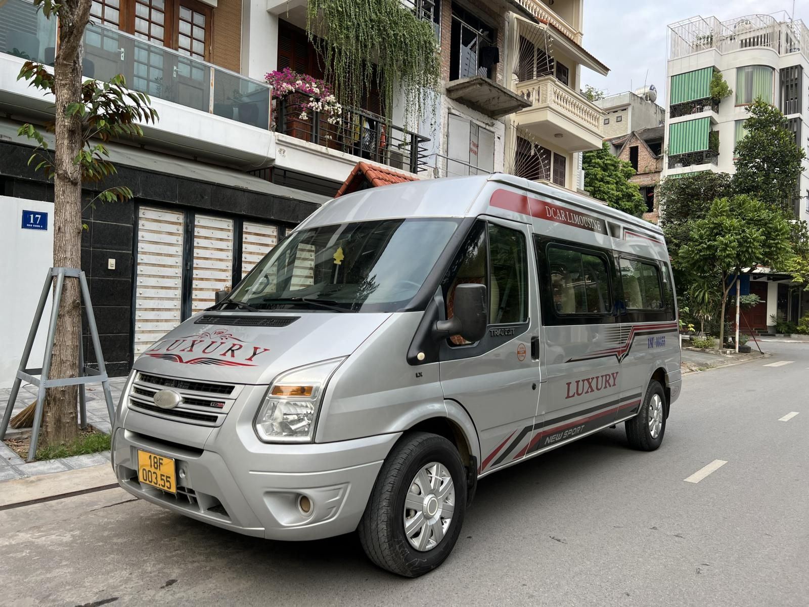 Ford Transit 2016 - Màu bạc