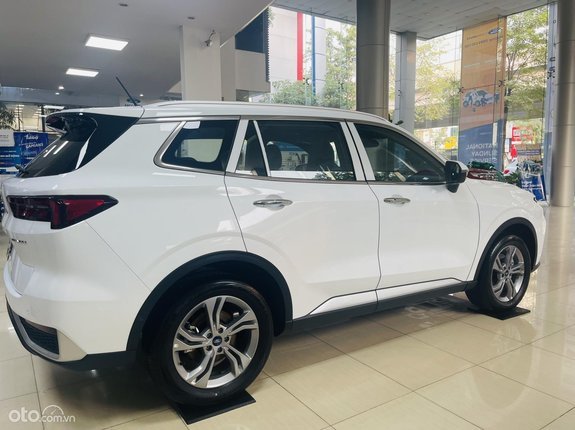 Ford Territory 2022 - Xe màu trắng