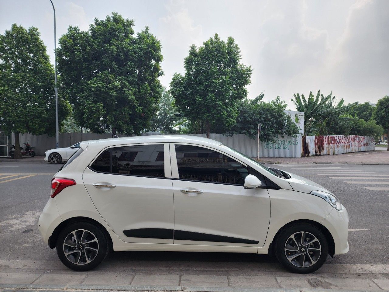 Hyundai Premio 2020 - Biển HN, tên tư nhân